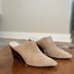 Nordstrom Signature Tan Suede Mules Block Heel Size 7.5 / 37.5